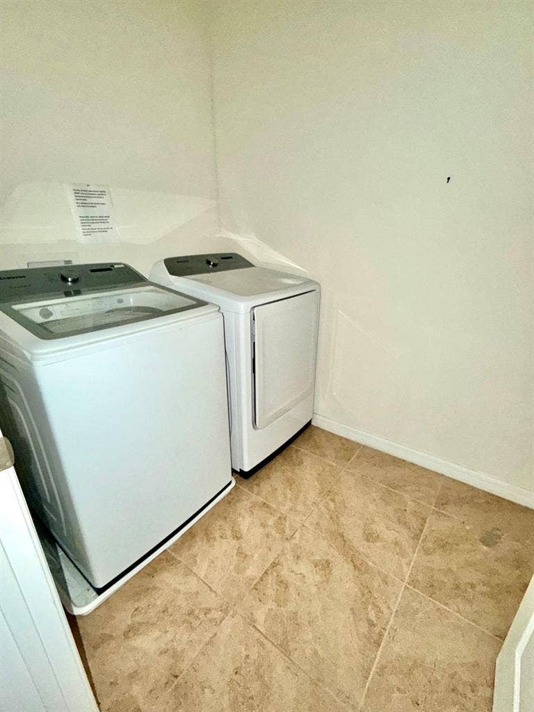 5 BR in Lakeland
