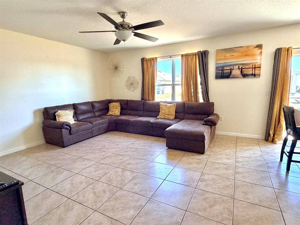 5 BR in Lakeland