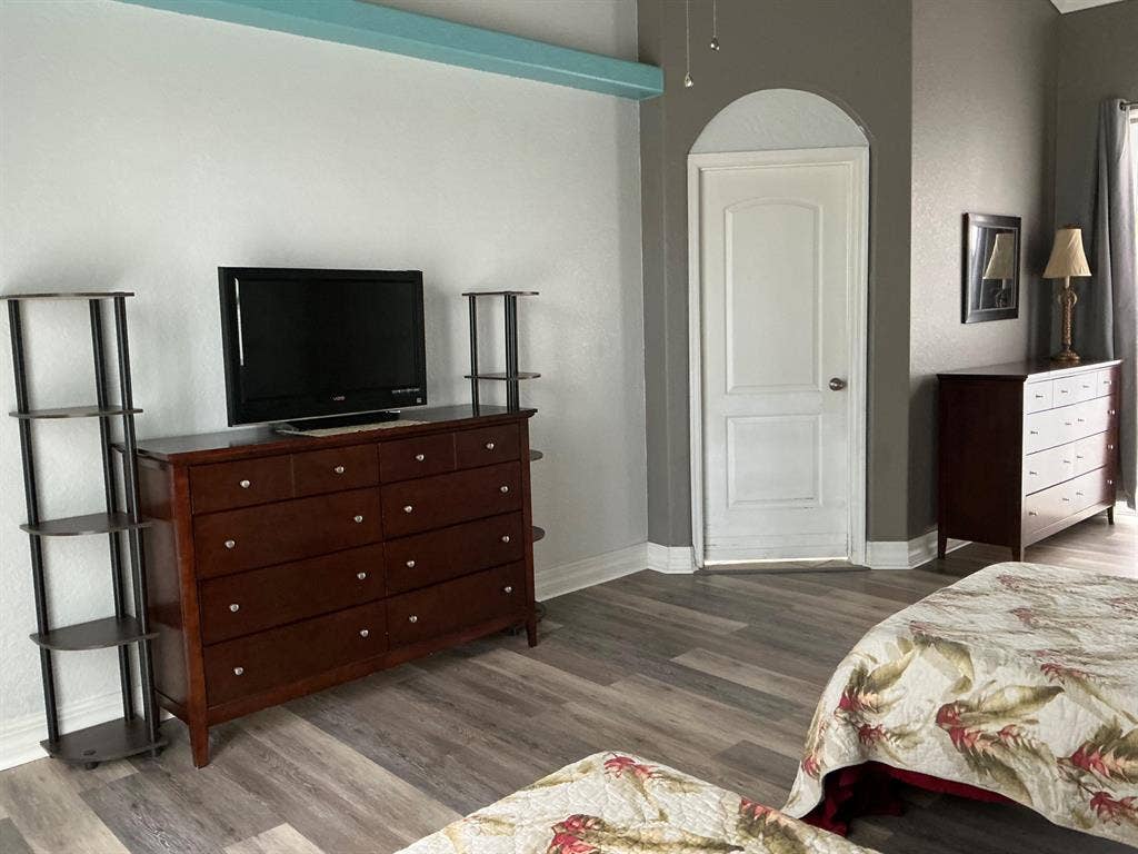 5 BR in Lehigh Acres