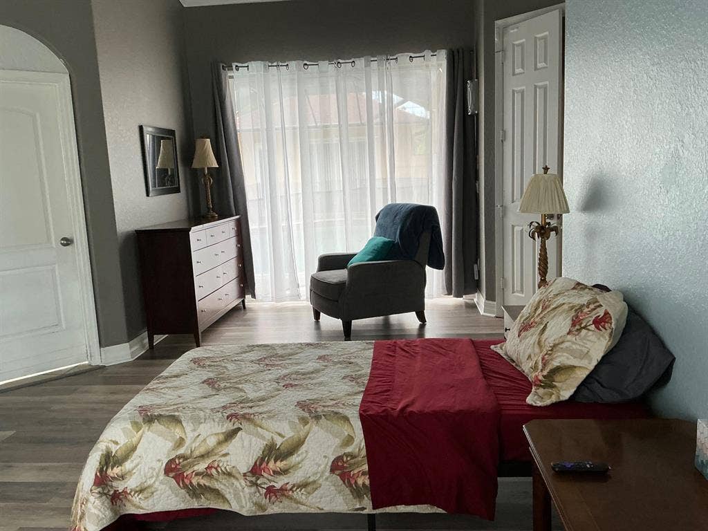 5 BR in Lehigh Acres