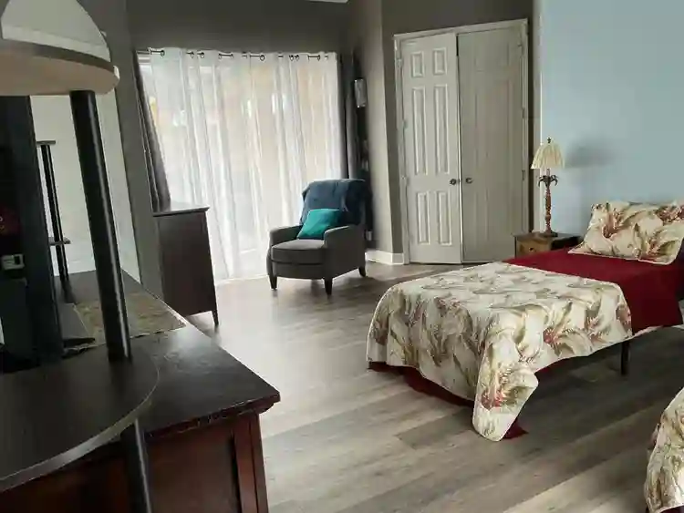 5 BR in Lehigh Acres