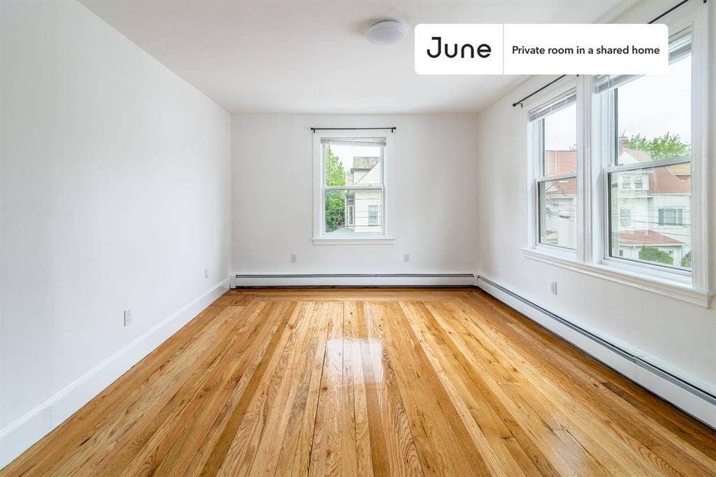 7 BR in Boston