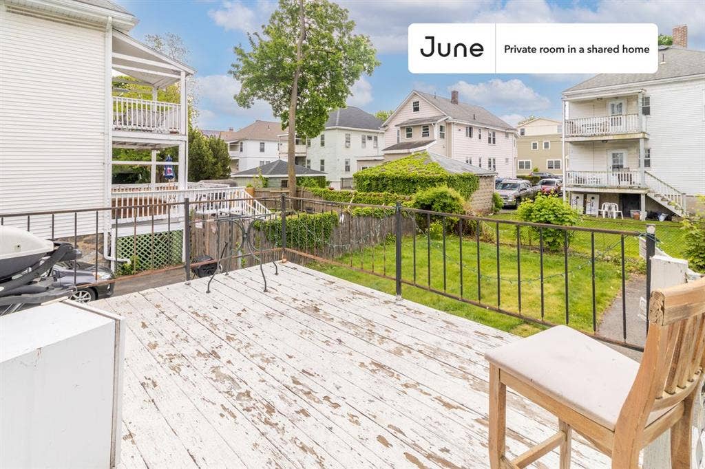 7 BR in Boston
