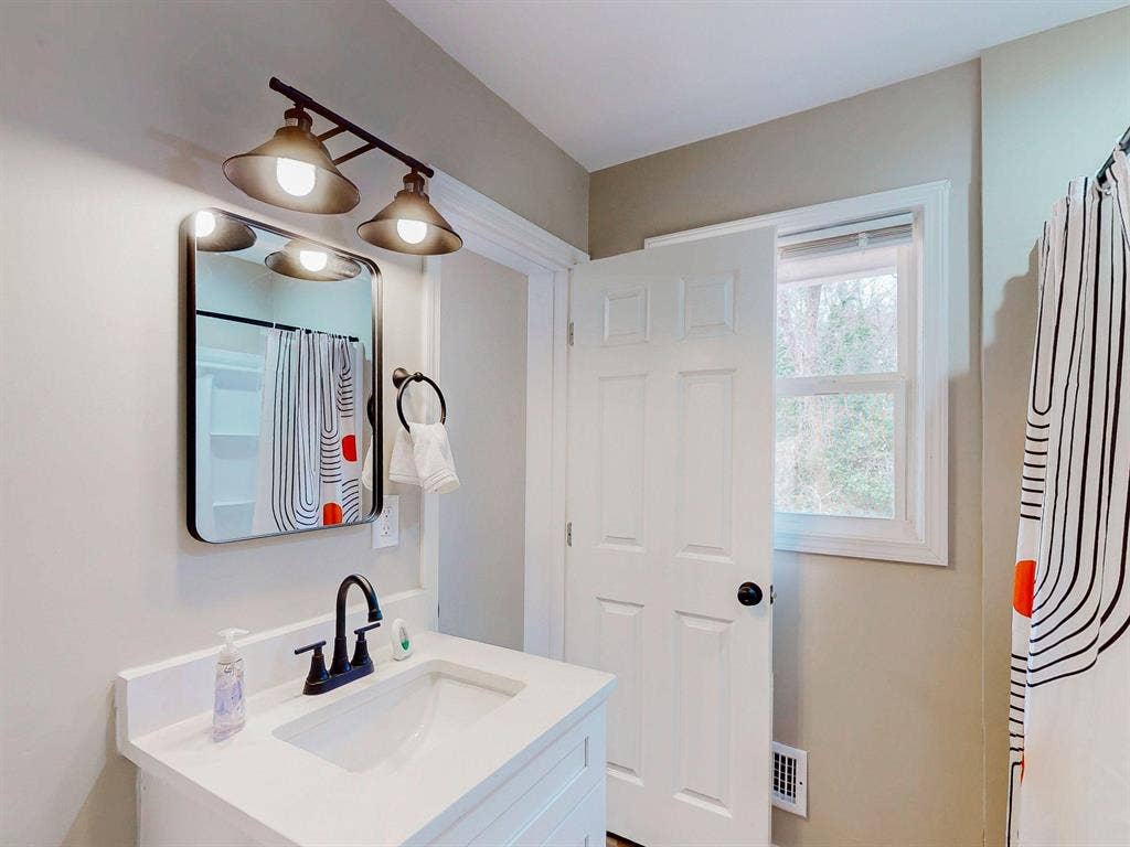 7 BR in Decatur