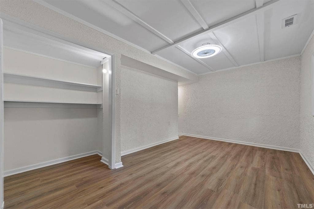 6 BR in Garner