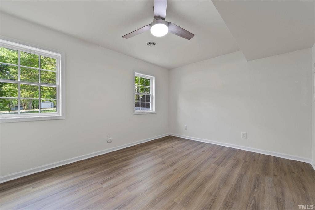 6 BR in Garner