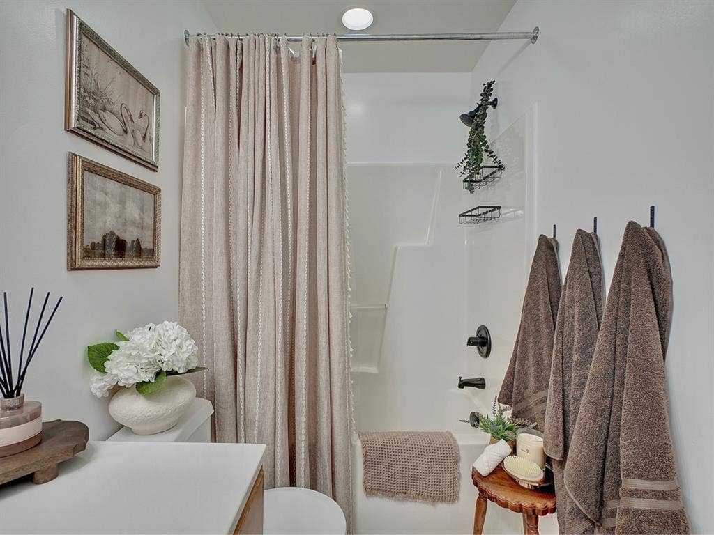 Quite room in Southeast Raleigh