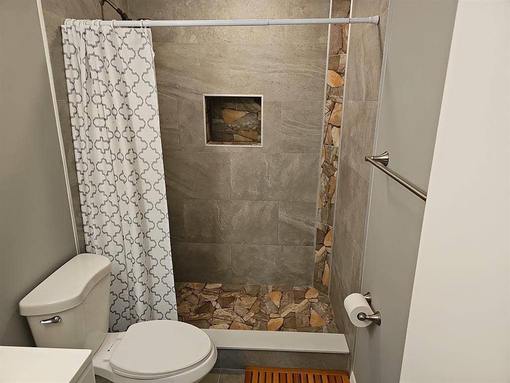 7 BR in Orange Park