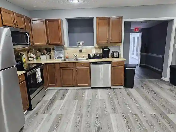 7 BR in Orange Park