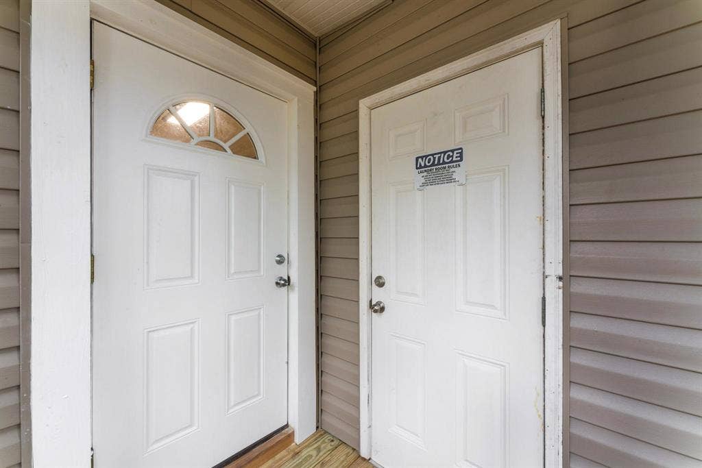 6 BR in Jacksonville