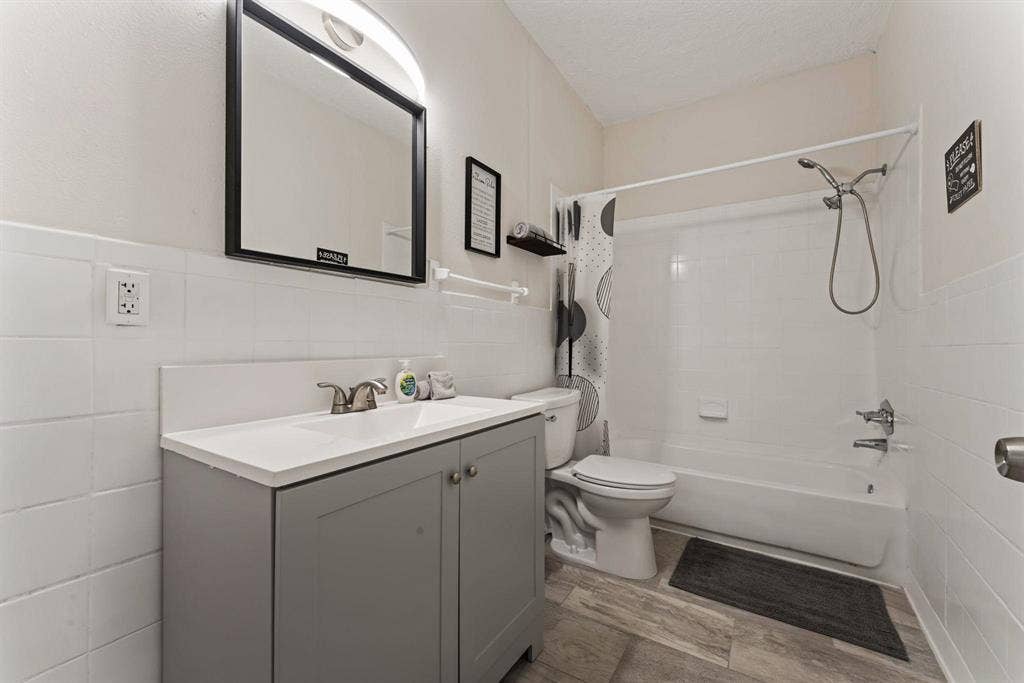 6 BR in Jacksonville