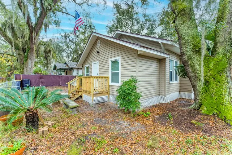 6 BR in Jacksonville