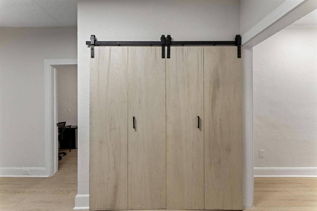 6 BR in Jacksonville