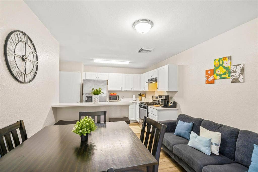 6 BR in Round Rock