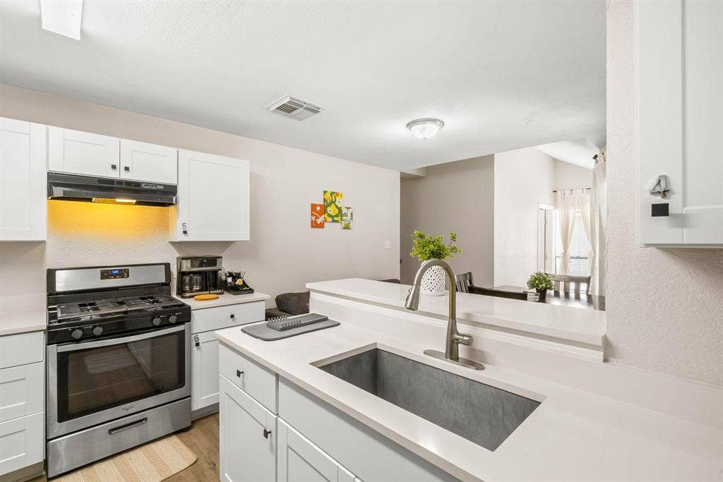 6 BR in Round Rock