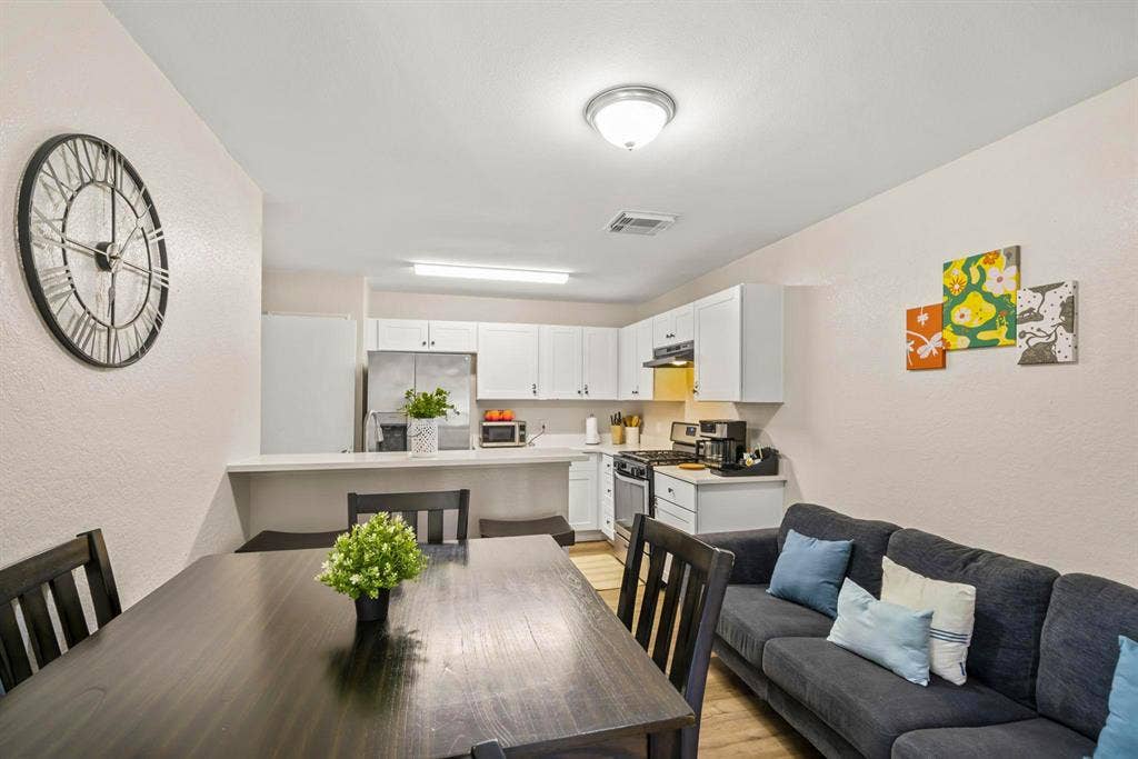 6 BR in Round Rock