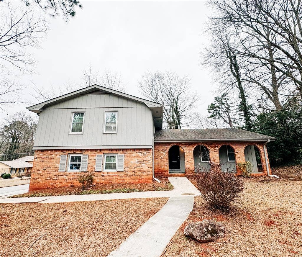 10 BR in Decatur