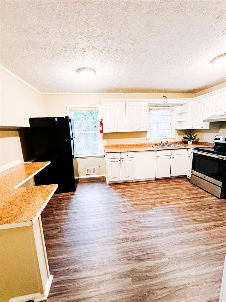 10 BR in Decatur