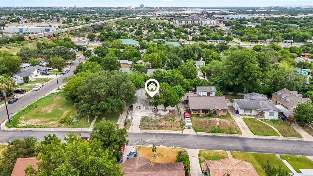 6 BR in San Antonio