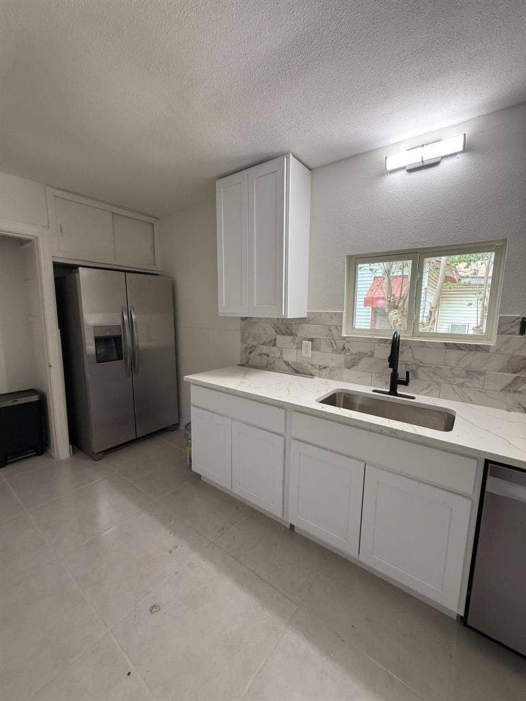 6 BR in San Antonio