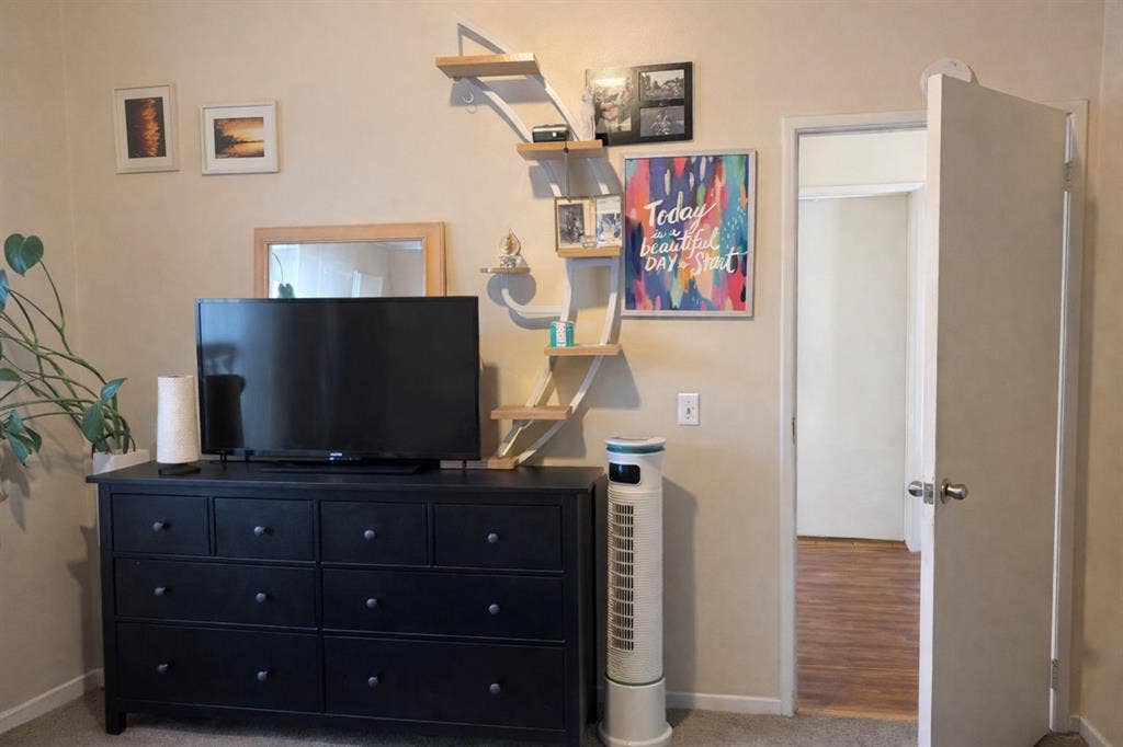 Room for Rent _Hillcrest