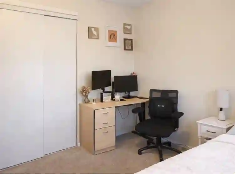 Room for Rent _Hillcrest