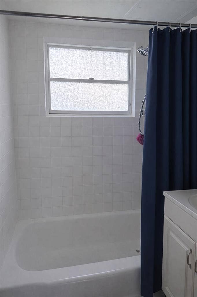Room for Rent _Hillcrest