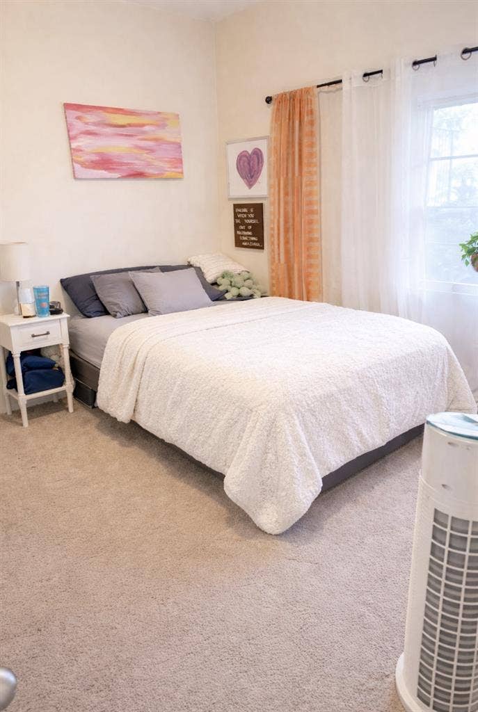 Room for Rent _Hillcrest