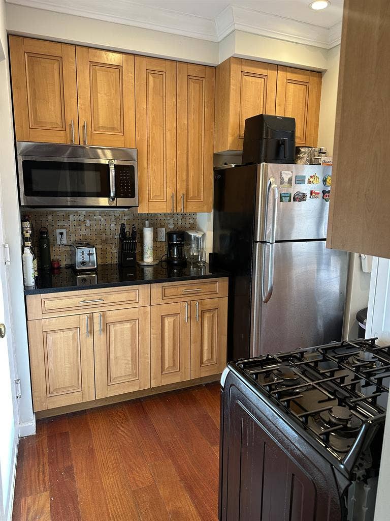 1 bd avl in ba in KipsBay $