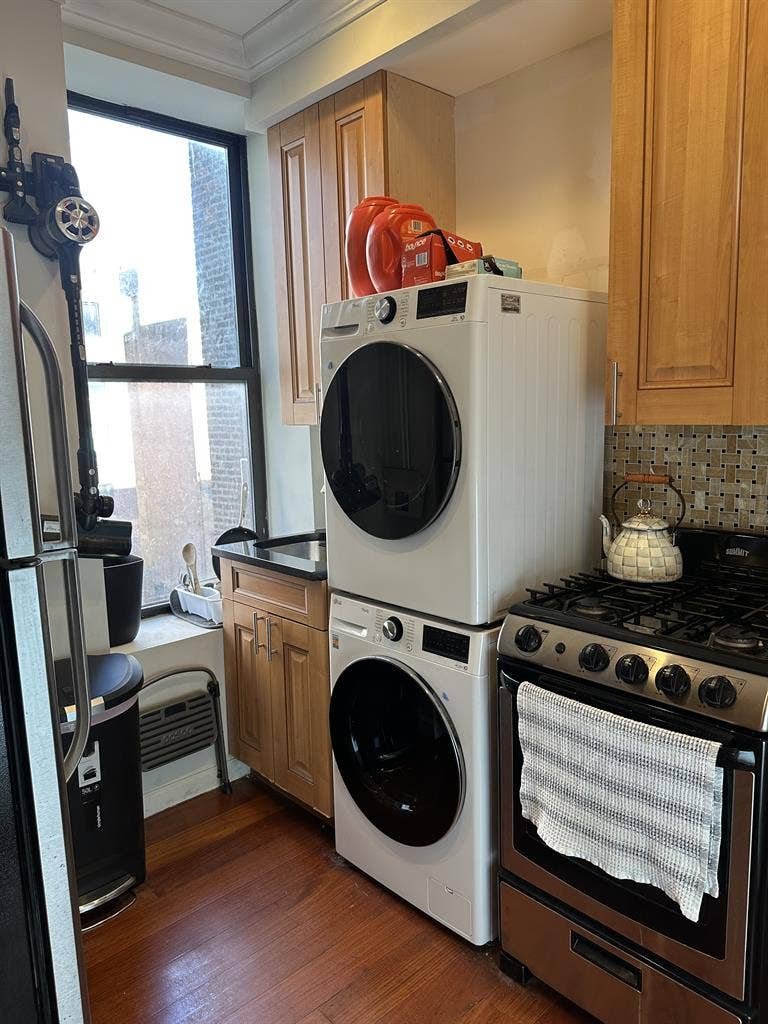 1 bd avl in ba in KipsBay $