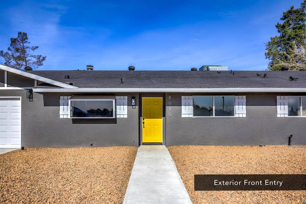 9 BR in Las Vegas