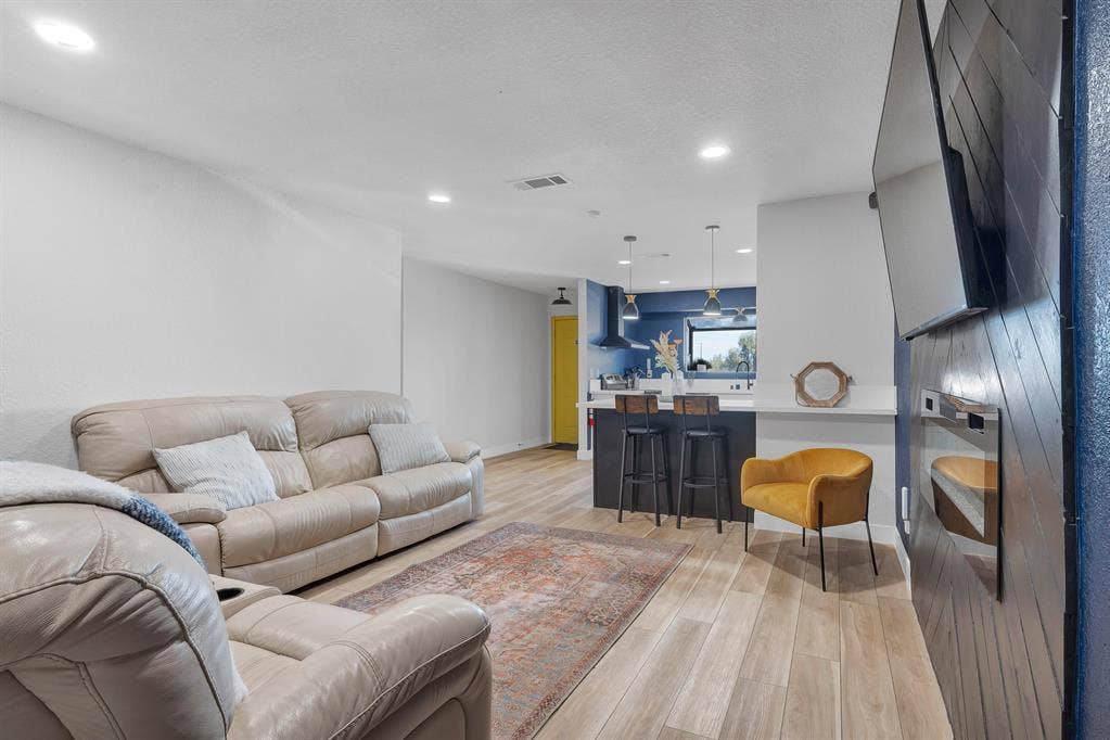 9 BR in Las Vegas