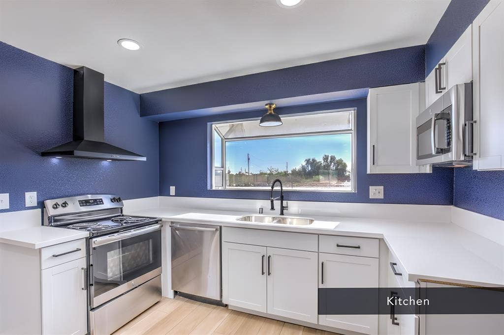 9 BR in Las Vegas