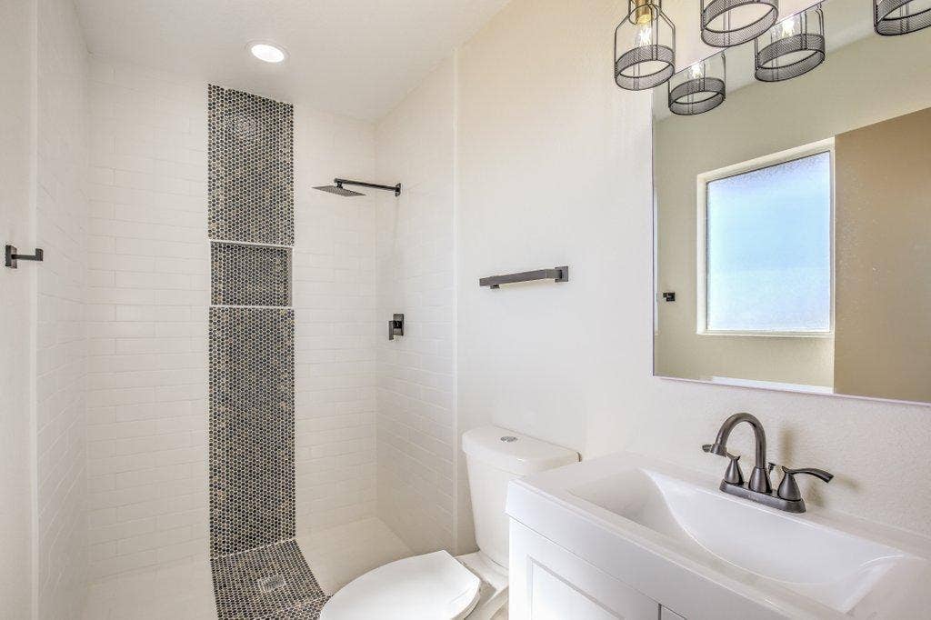 9 BR in Las Vegas