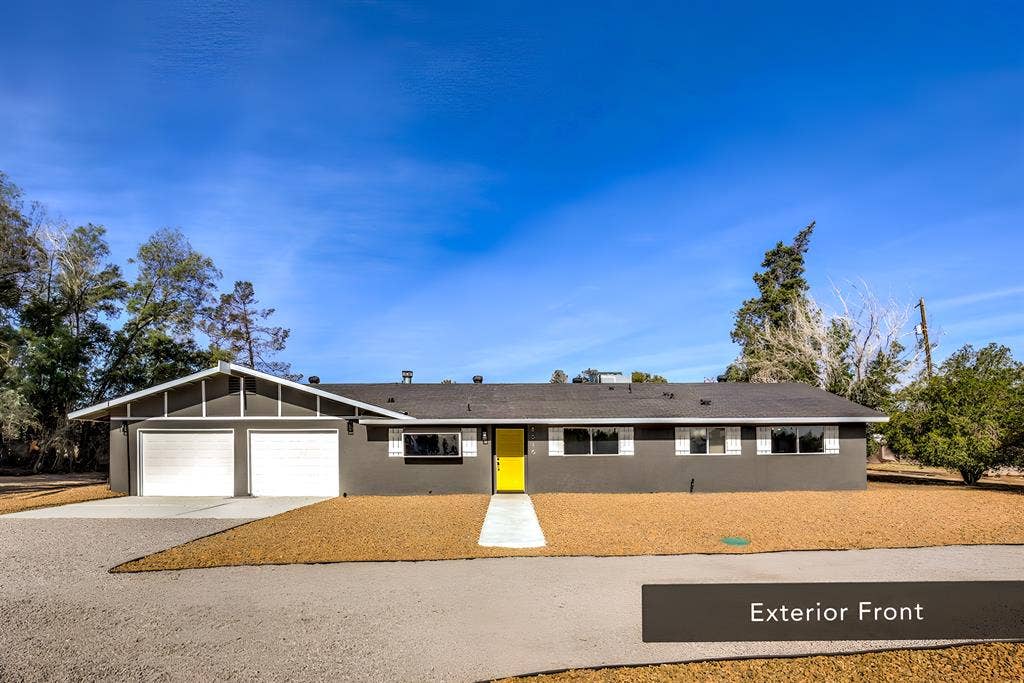 9 BR in Las Vegas
