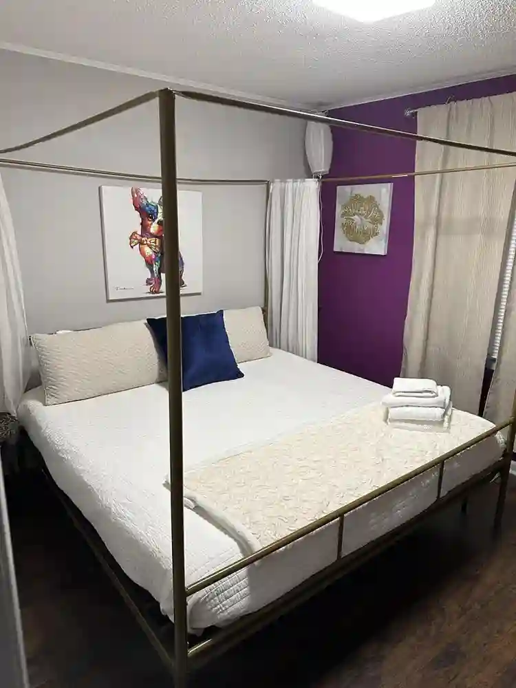 4 BR in Charlotte