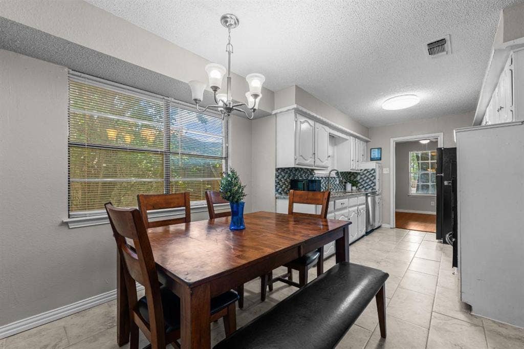 7 BR in DeSoto
