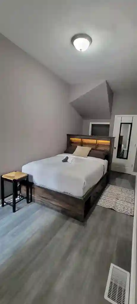 4 BR in Chicago
