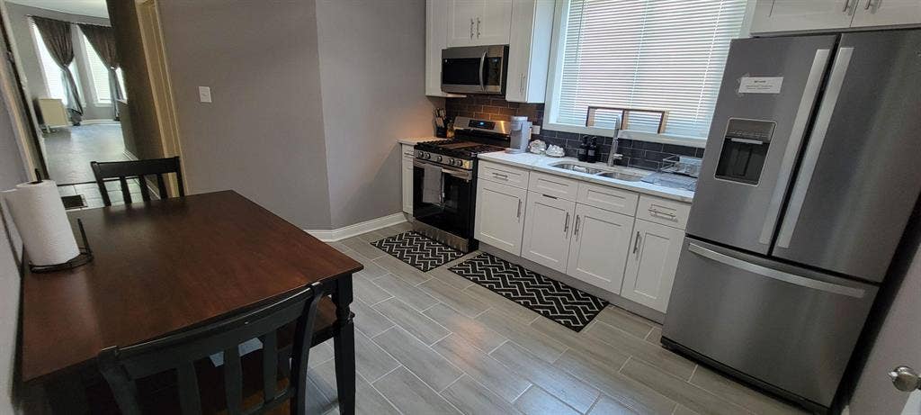 4 BR in Chicago