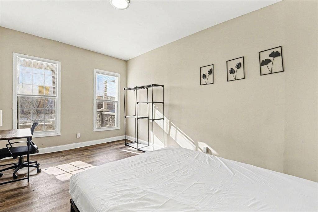 6 BR in Baltimore