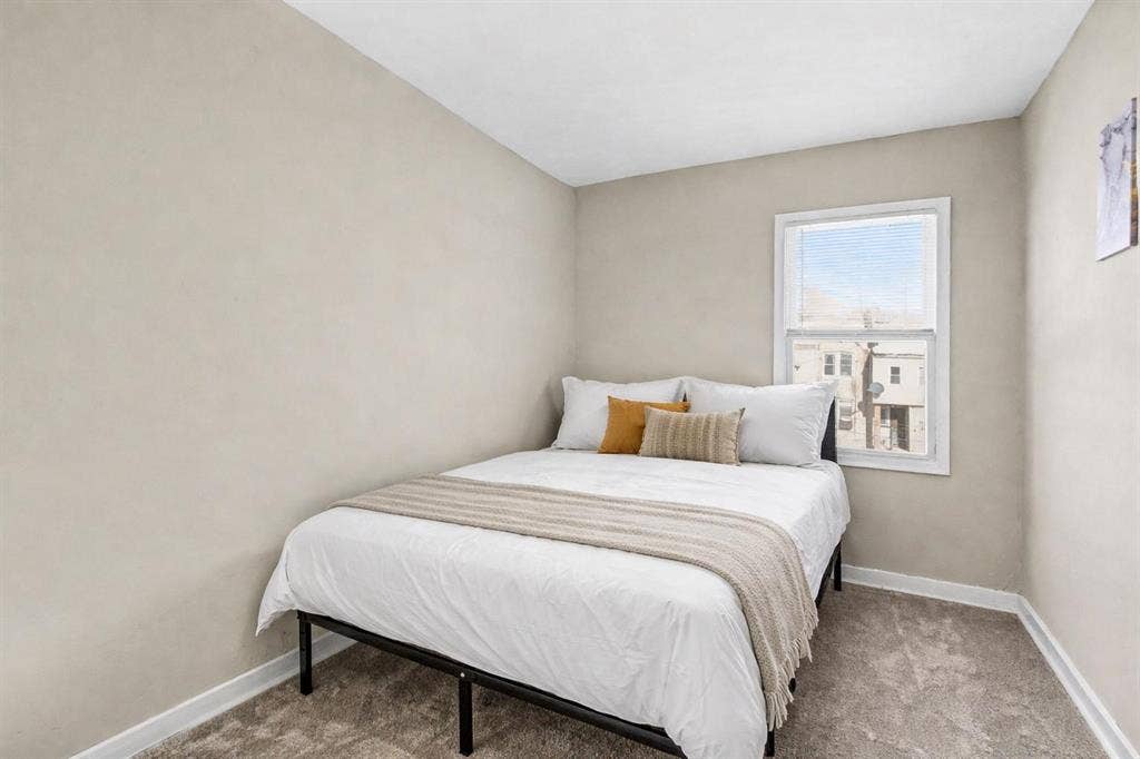 6 BR in Baltimore