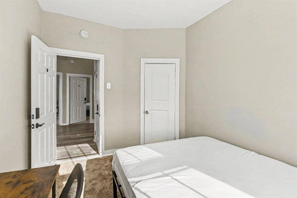 6 BR in Baltimore
