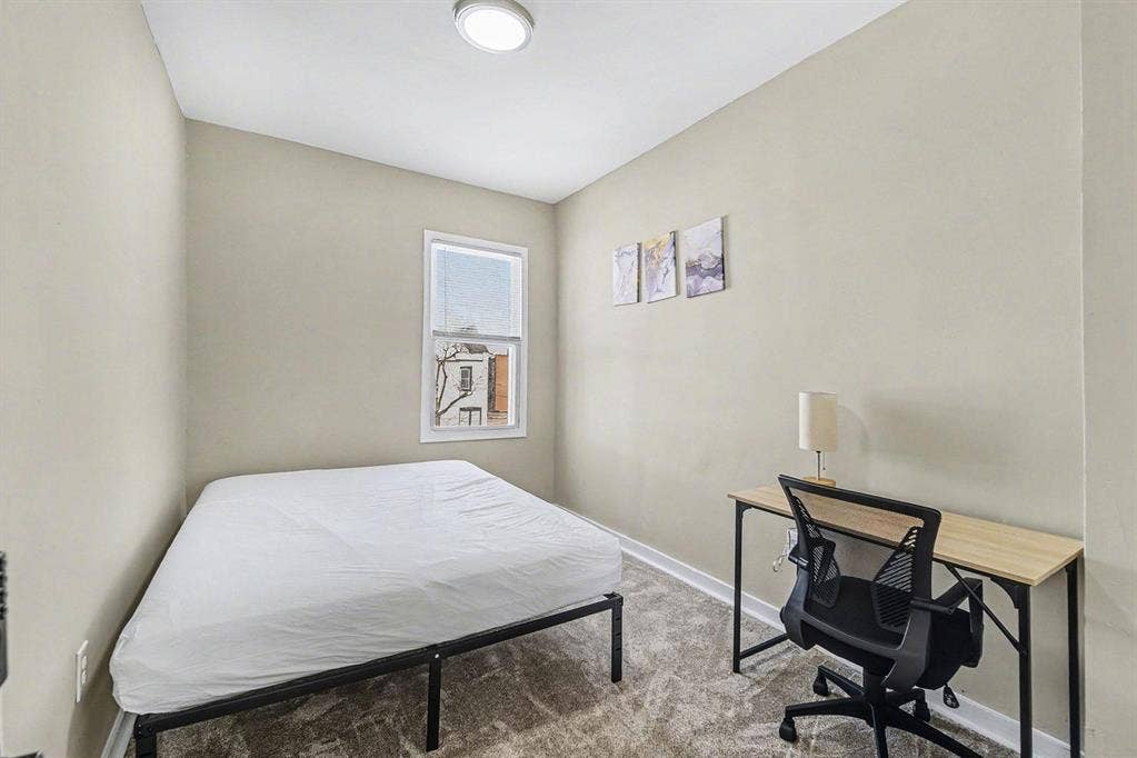 6 BR in Baltimore