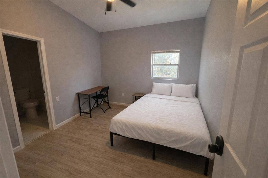 13 BR in Tampa