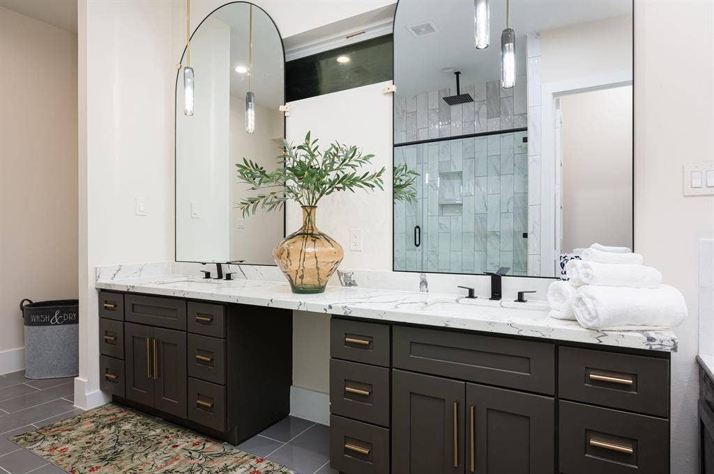 3 BR in Houston