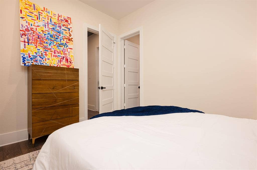 3 BR in Houston