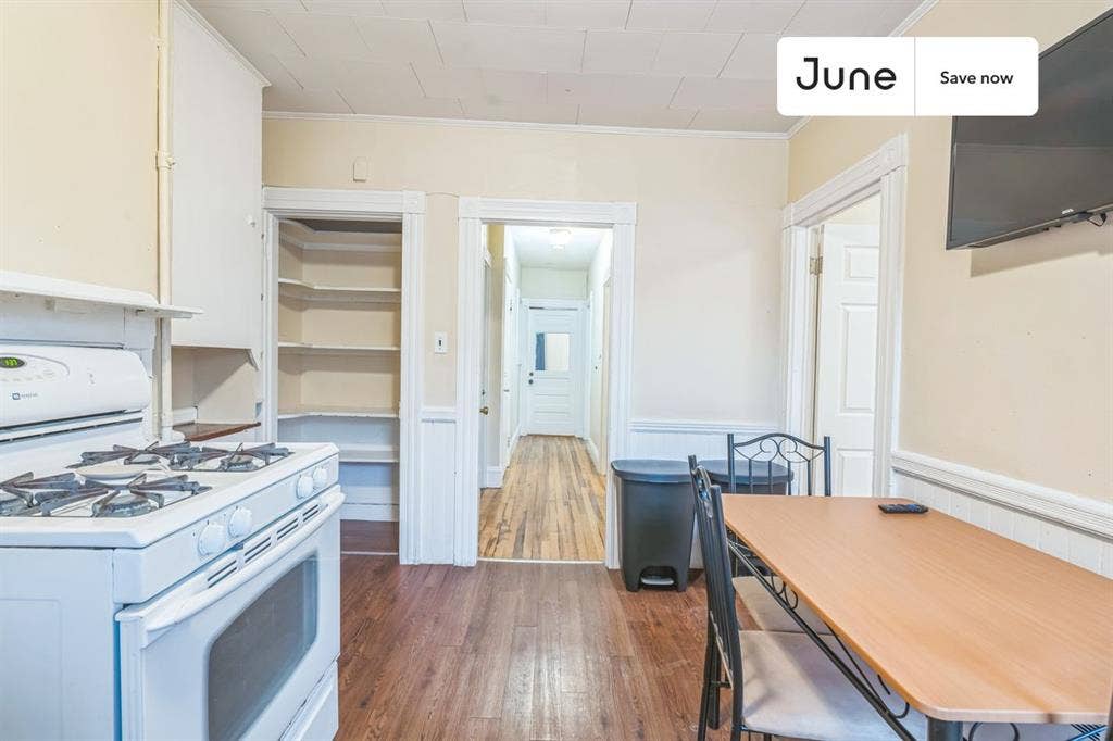 4 BR in Boston