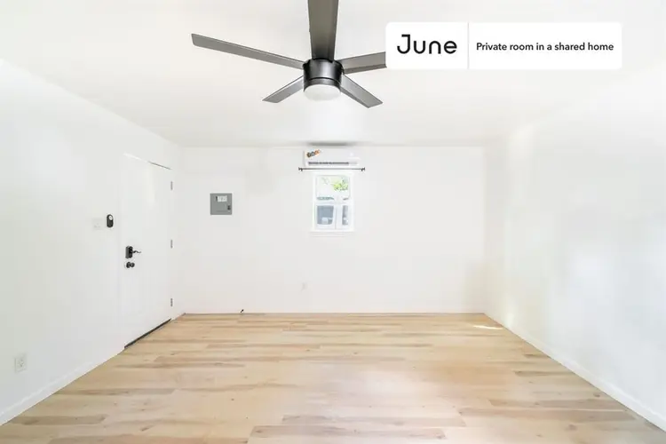 6 BR in New York City