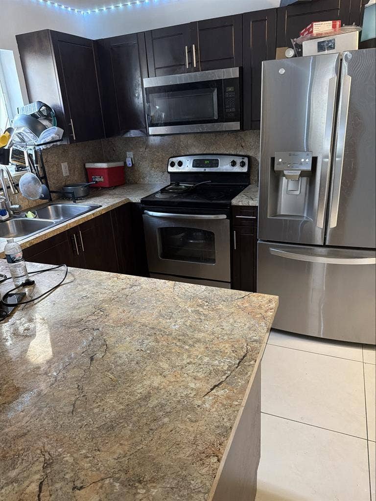 Room for Rent in Miamii