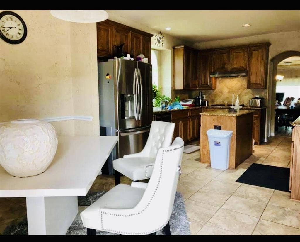 Rooms for rent Desoto and Mesquite